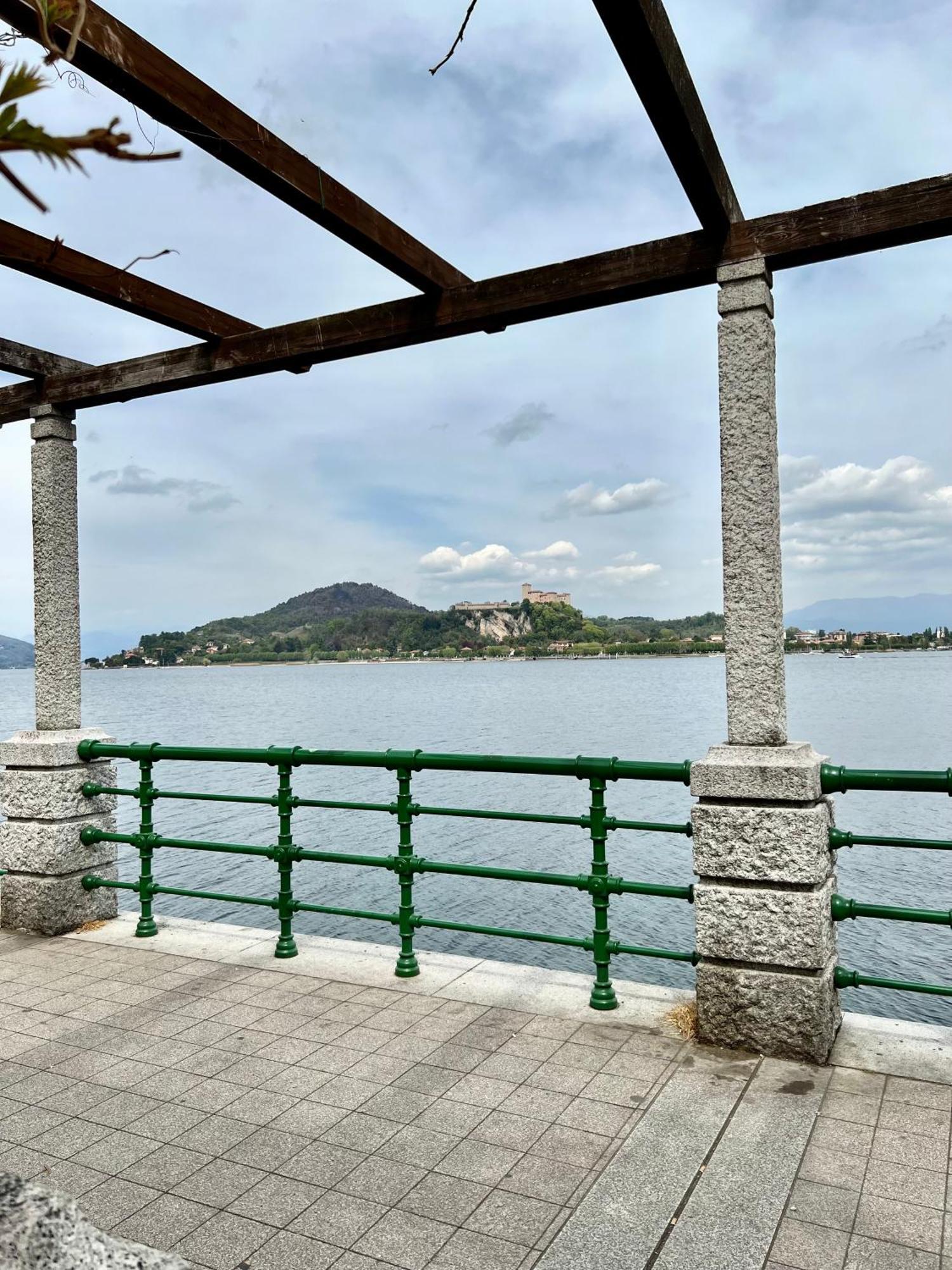 Casa Sul Lago Arona Exterior foto